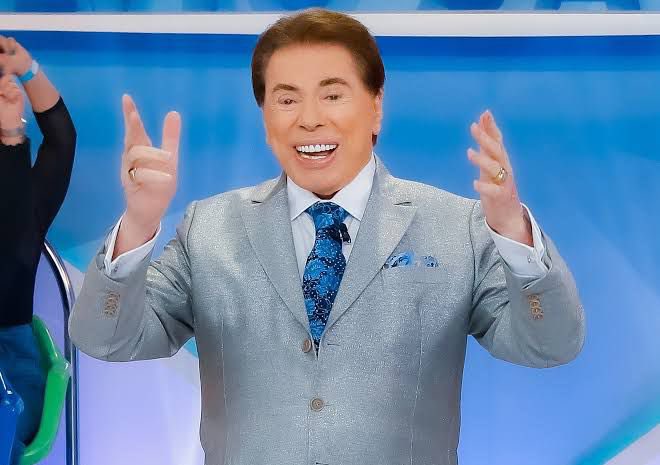 Gremio's tweet photo. Hoje, o Brasil se despede de um dos maiores comunicadores da sua história, de um ícone da televisão brasileira. Silvio Santos deixa um legado e milhões de admiradores. Nosso sentimento à família, amigos e fãs. Obrigado, Senor Abravanel, você é Imortal!

📸 Lourival Ribeiro / SBT https://t.co/450WRYlrVc