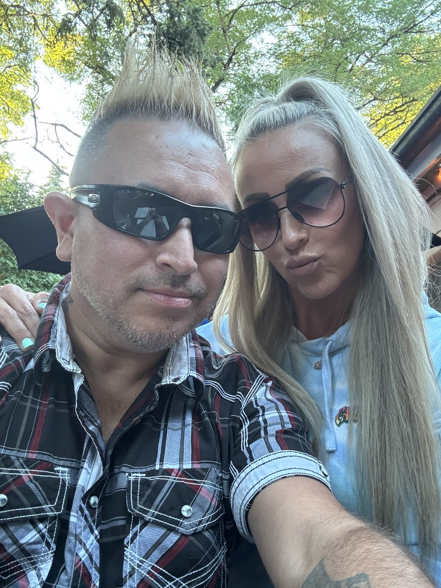 Cody_Perez's tweet photo. In for a great weekend. We are heading to #Bend for a couple of days to float and check out @dirtyheads and @commonkings I canโt wait! #LiveMusic #Vacation #CommonKings #DirtyHead #Music https://t.co/AAlW3hk8bI