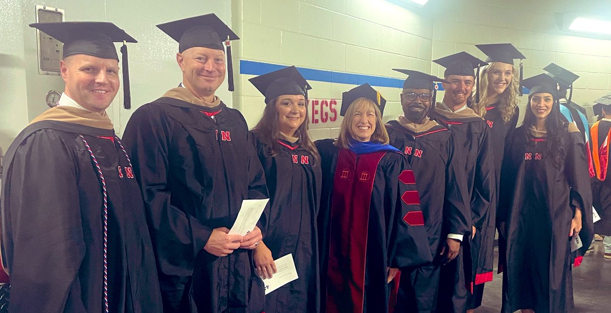 Kathy Farrell (@kathyfarrellunl) on Twitter photo August graduation includes 24 <a href="/NebraskaMBA/">Nebraska MBA</a> students and quite a few came to Lincoln to walk! August graduation includes 24 <a href="/NebraskaMBA/">Nebraska MBA</a> students and quite a few came to Lincoln to walk!