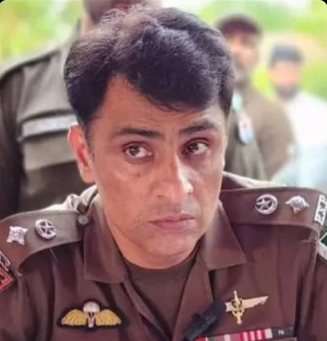 One Word for This Officer ❤️