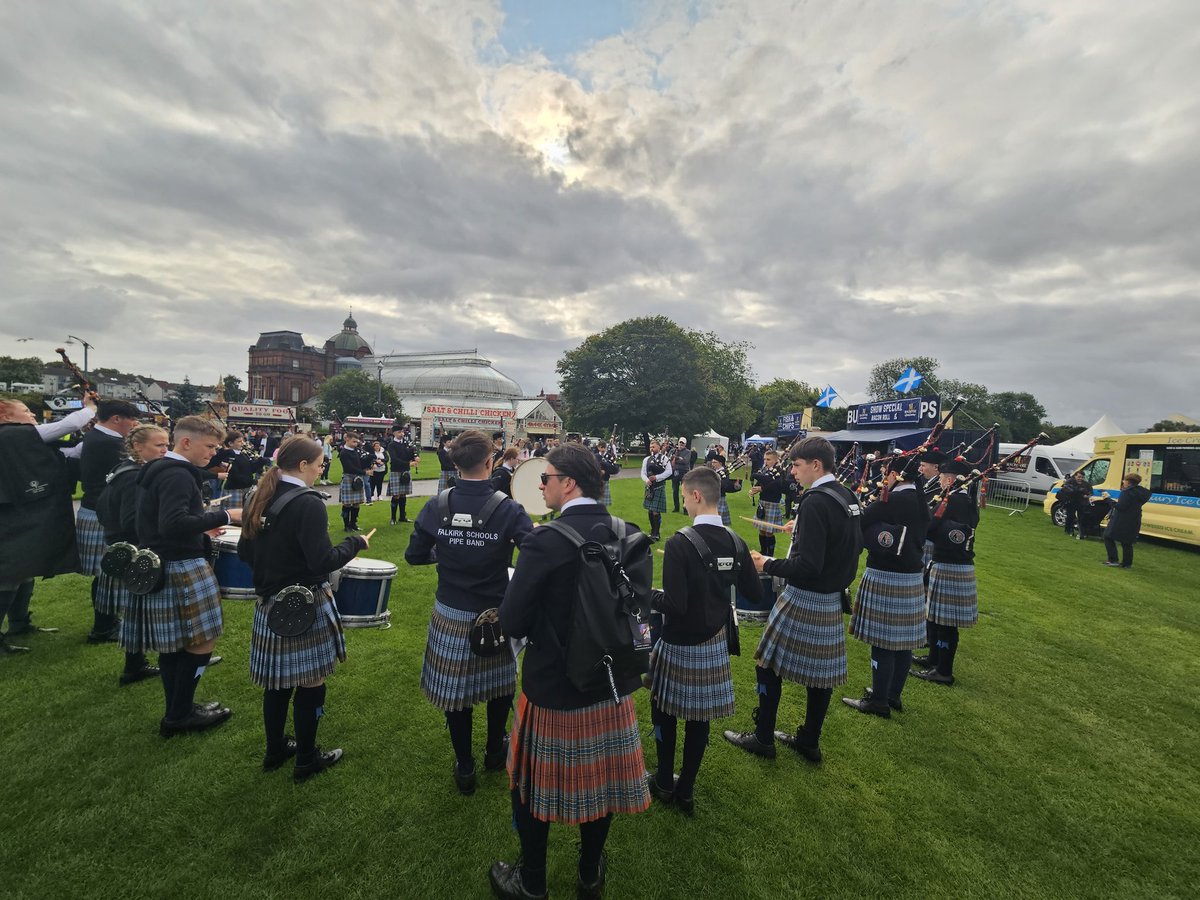 MissKerr tweet media