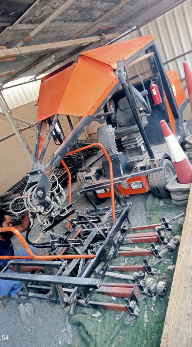 dargroupme's tweet image. The Optimas Kern Stone &amp;amp; Interlock Fixing Machine is now available for sale! 📷
If you&apos;re interested, feel free to reach out to us at: +971-504142729
Location: UAE
#OptimasKern #StoneFixingMachine #InterlockFixing #MachineForSale #ConstructionEquipment #PavingMachine