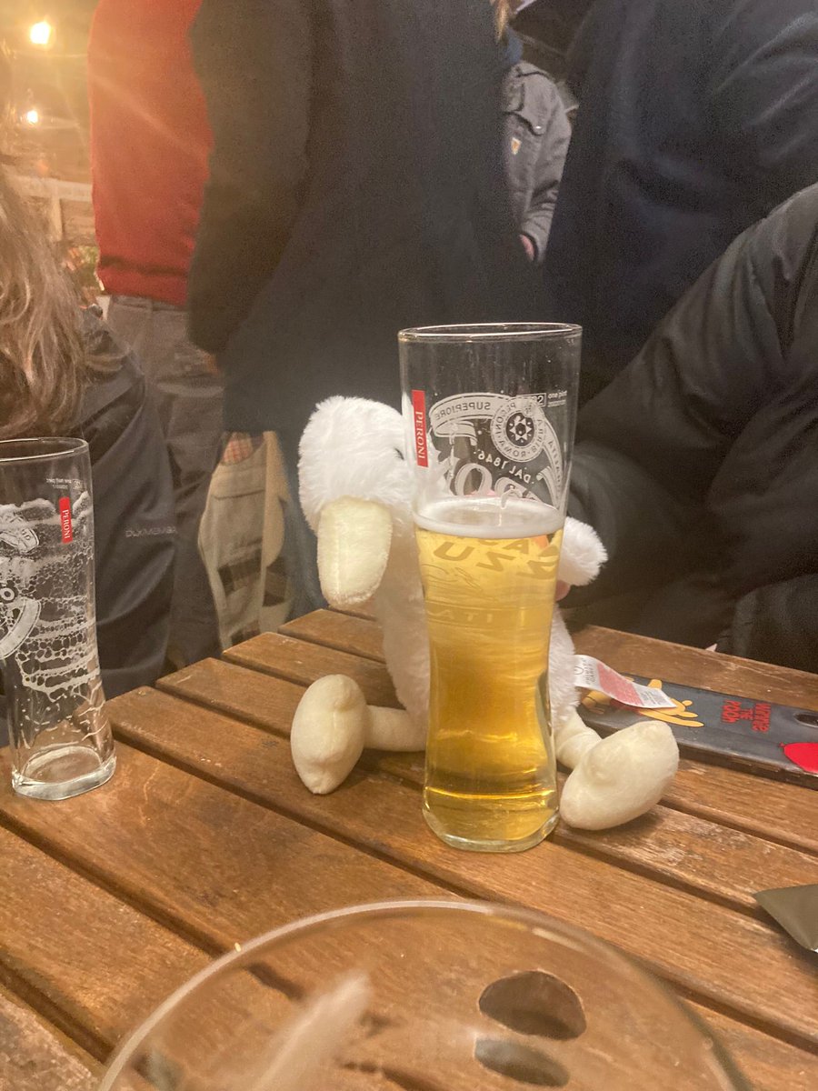 BeautMachProds's tweet image. Cheddar is feeling a bit 'grog'gy... 

Lets hope she recovers before the show. #edfringe #grog #pirates #onthepiss