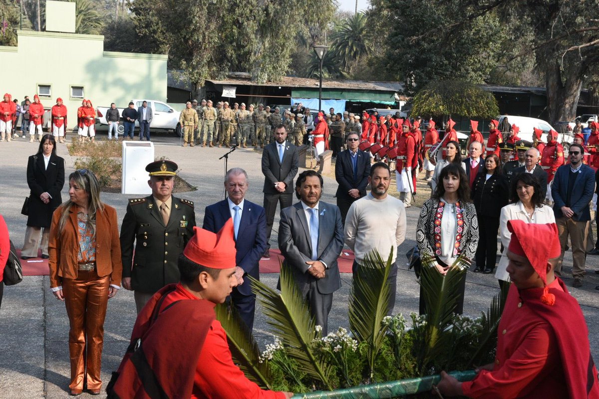 GustavoSaenzOK's tweet photo. A 174 años del paso a la inmortalidad del Gral. José de San Martín, recordemos y honremos al Padre de la Patria. Su valentía nos hizo libres 🇦🇷 https://t.co/UgMOjyw9BM