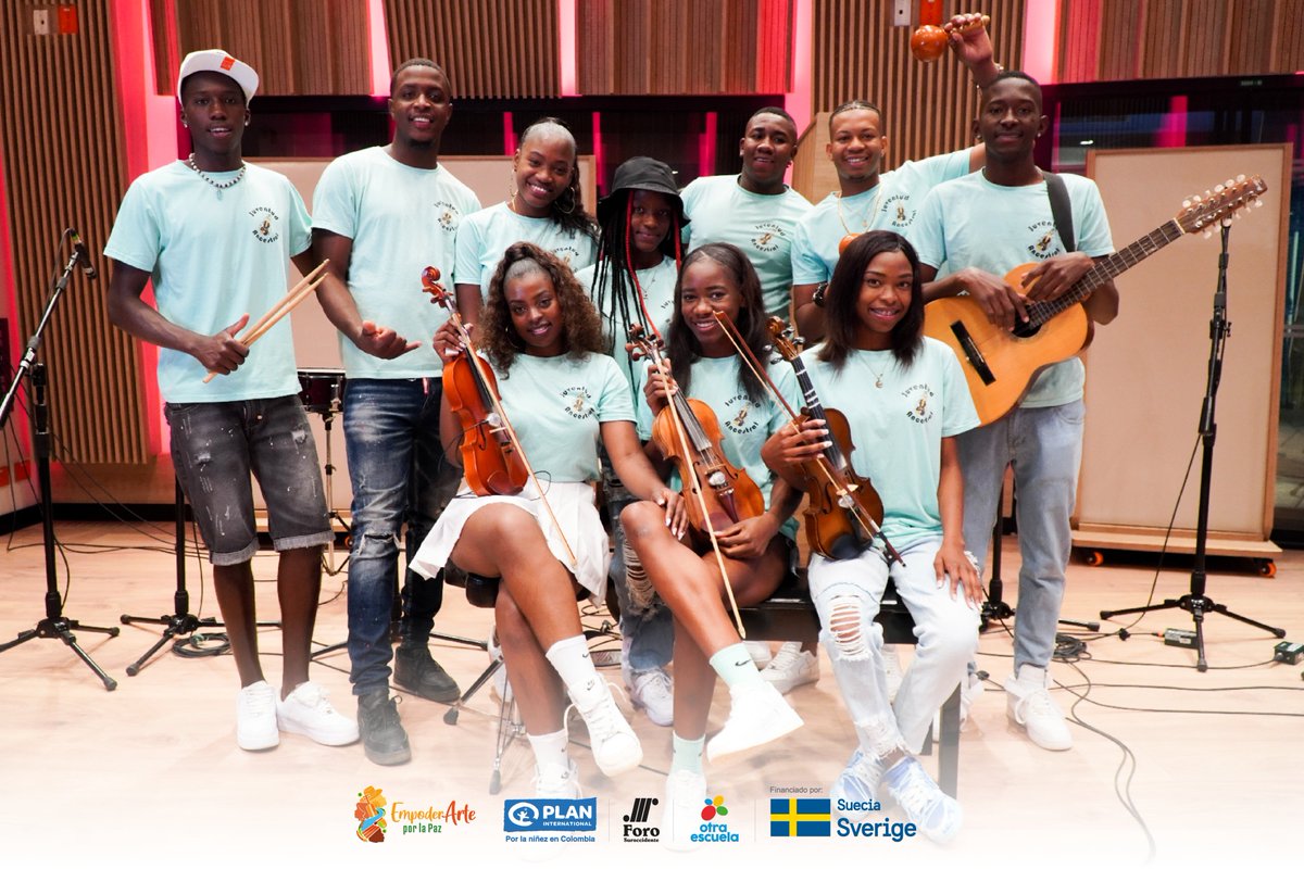 FundacionPlan's tweet image. ¡Estamos felices!  🎉Caña Brava y Juventud Ancestral, participantes de la #MemoriaSonoraParaLaPaz están en la final del @PetronioCO  en la modalidad de Violín Caucano.  Esto es un triunfo para la música y la cultura que le apuesta a la construcción de paz. #EmpoderartePorLaPaz