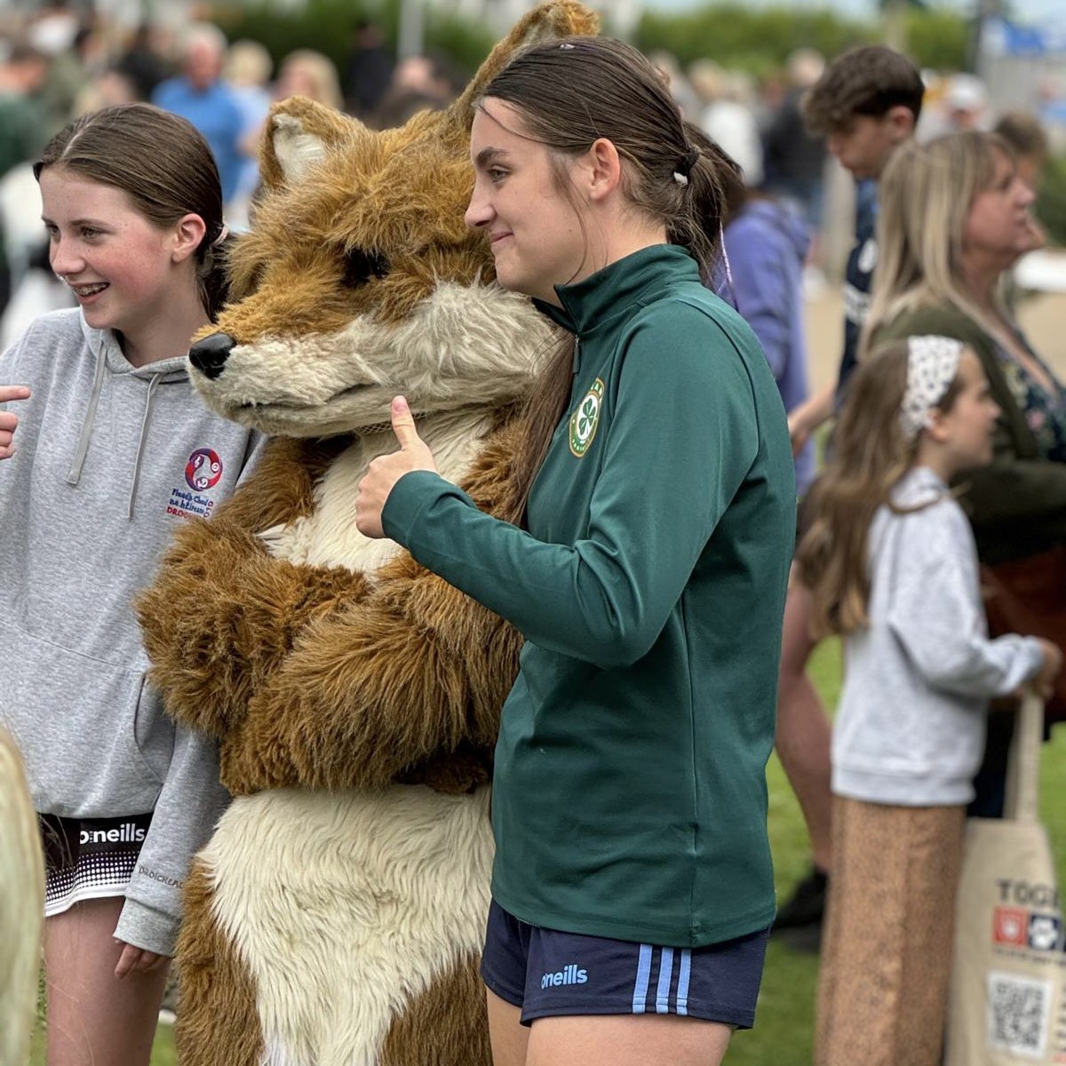 USPCA_Official's tweet image. Freddy the Fox visits Wake the Giant Festival in Warrenpoint! 🦊

It was amazing to see the outpouring of support for our Together campaign today, as we met so many people that want to see a ban on hunting with dogs in Northern Ireland! 

#EndHuntingWithDogs #TimeForChange