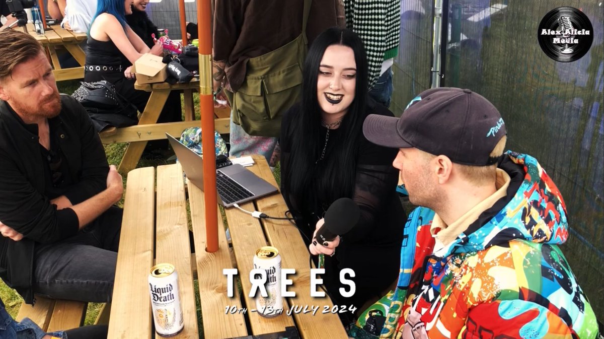 alexaliciamedia's tweet photo. .@lonelythebrave chats backstage at @2000trees about their exclusive live performance, making albums, longevity in the #music industry and more. Enjoy watching! #newvideo #bandinterviews
Watch: https://t.co/nrgkpoAr0a https://t.co/7L756oSKFM