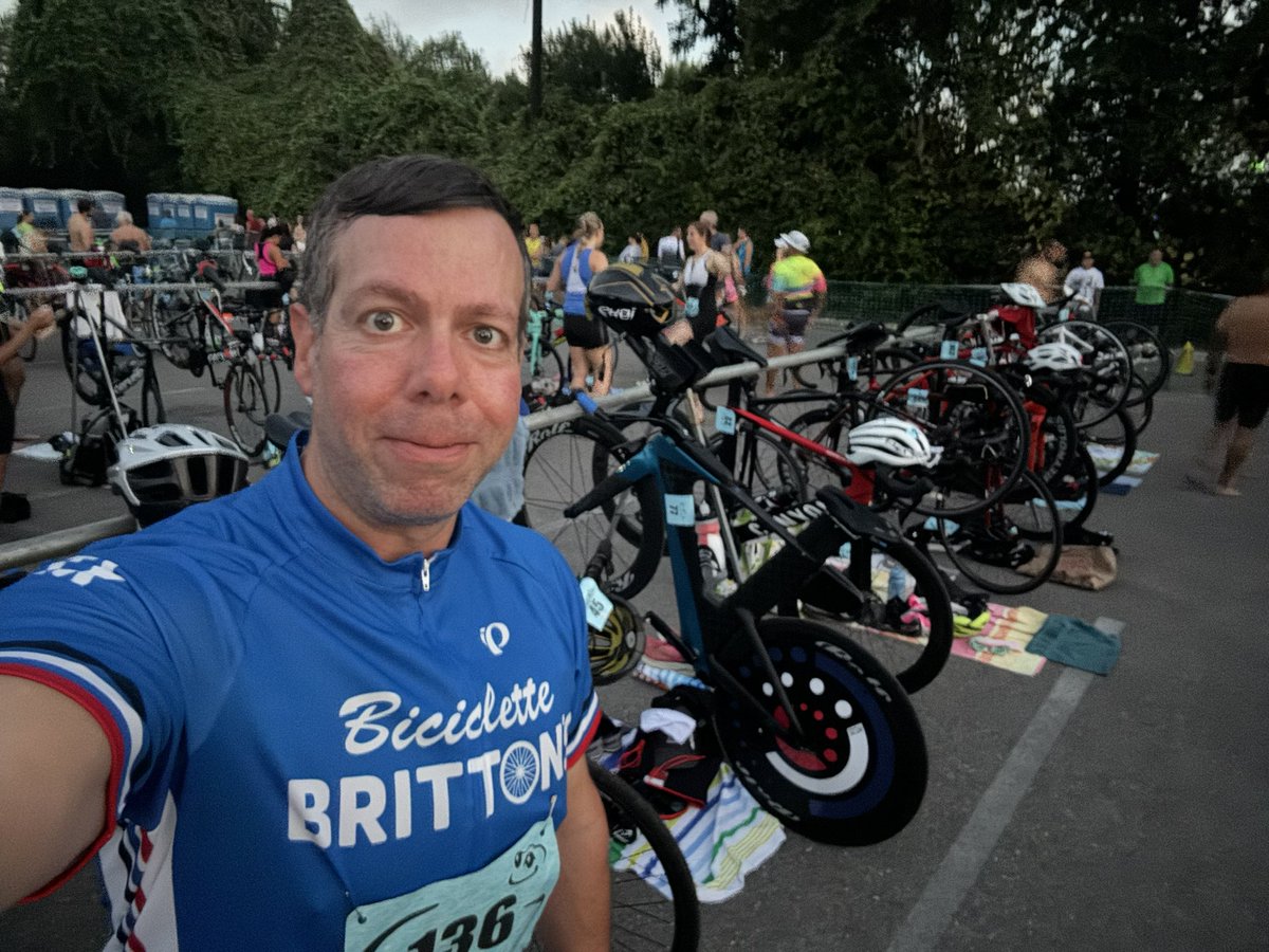 AlexJLongo's tweet photo. My first triathlon and placed 19th in my age group 💪 You’re NEVER too old to chase that horizon 🏊🏻 🚴 🏃 🏅 🇺🇸 #tri #triathlon #triathlete #nevergiveup #neverquit #neversurrender #noretreatnosurrender #swim #bike #run #teamcap #icandothis #icandothisallday @theyoungfables @rodryanshow #triforce @solerssports @outlawdaveshow #nevertoolate #nevertooold #hope #getsome