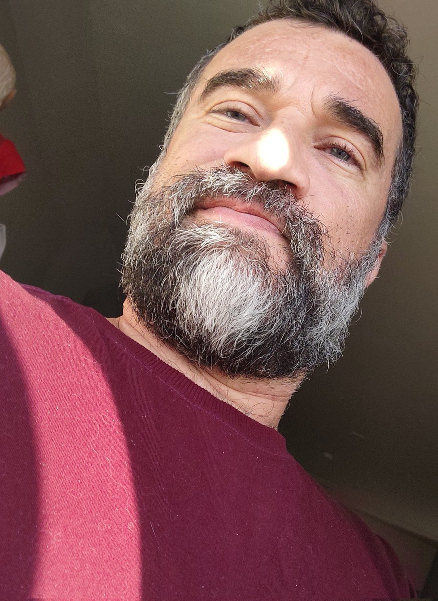 Regis_trado's tweet image. Nascidos de 1980 e 1989
Soltem uma foto