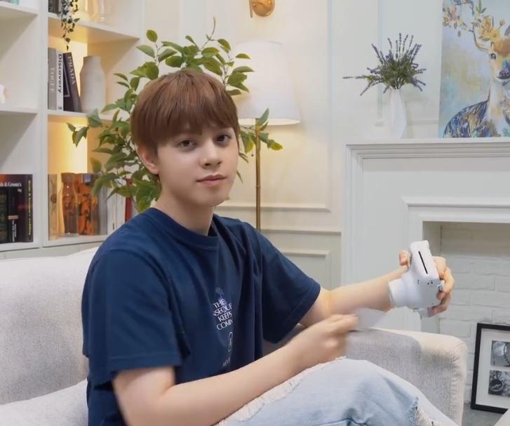 kienpll's tweet photo. 🐣

#ARrC #아크 #ARx2C #whats_up 
#元気 #khoẻ_không #E_aí #KIEN
#we_are_connected https://t.co/xaEjExtfbH