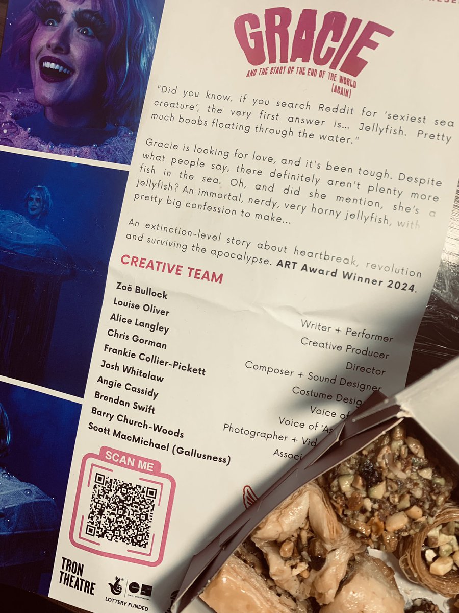 NatJode's tweet image. What links my two favourite things from day 1 of 4 @edfringe? Both are totally, brilliantly, nuts in all the right kinds of unashamedly moreish ways! I loved everything about Gracie @AssemblyRoxy, don’t miss it, and stop by Levant Sweets (nowhere nearby) if you can! #ruraltouring