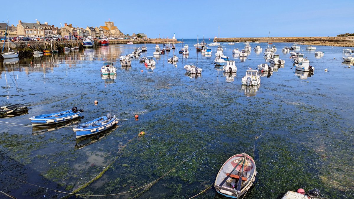 jcbeduneau's tweet photo. #Barfleur classé parmis les plus beaux villages de France. #photo #Cotentin https://t.co/wF5wvBfQgW
