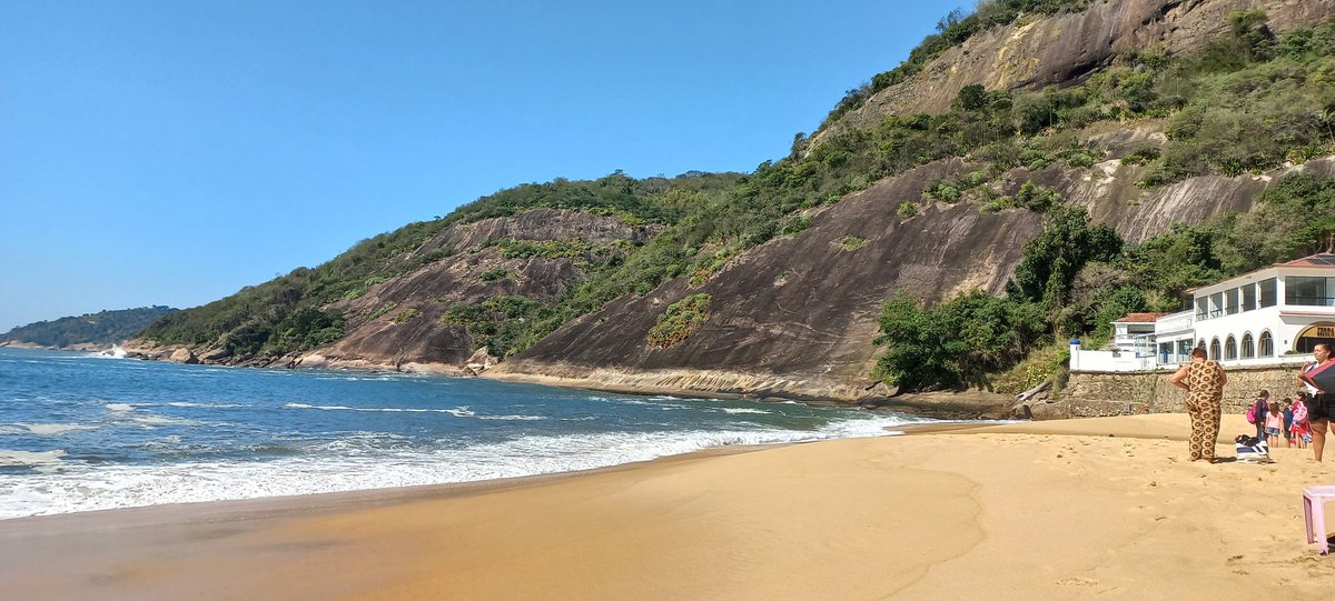 Marina L Fernandez tweet media