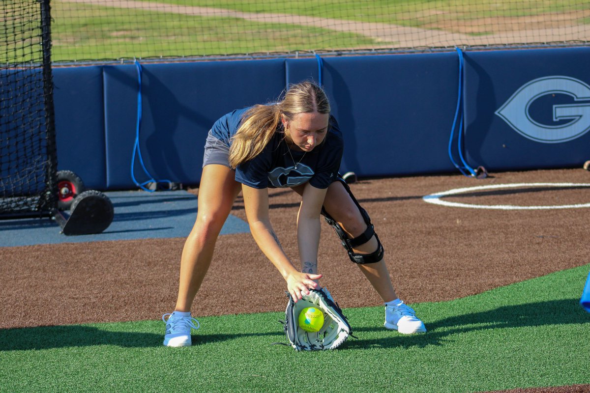 Ready to get this season started! 😤😤
Great having our full squad together! #GWAY 

@tayzharris