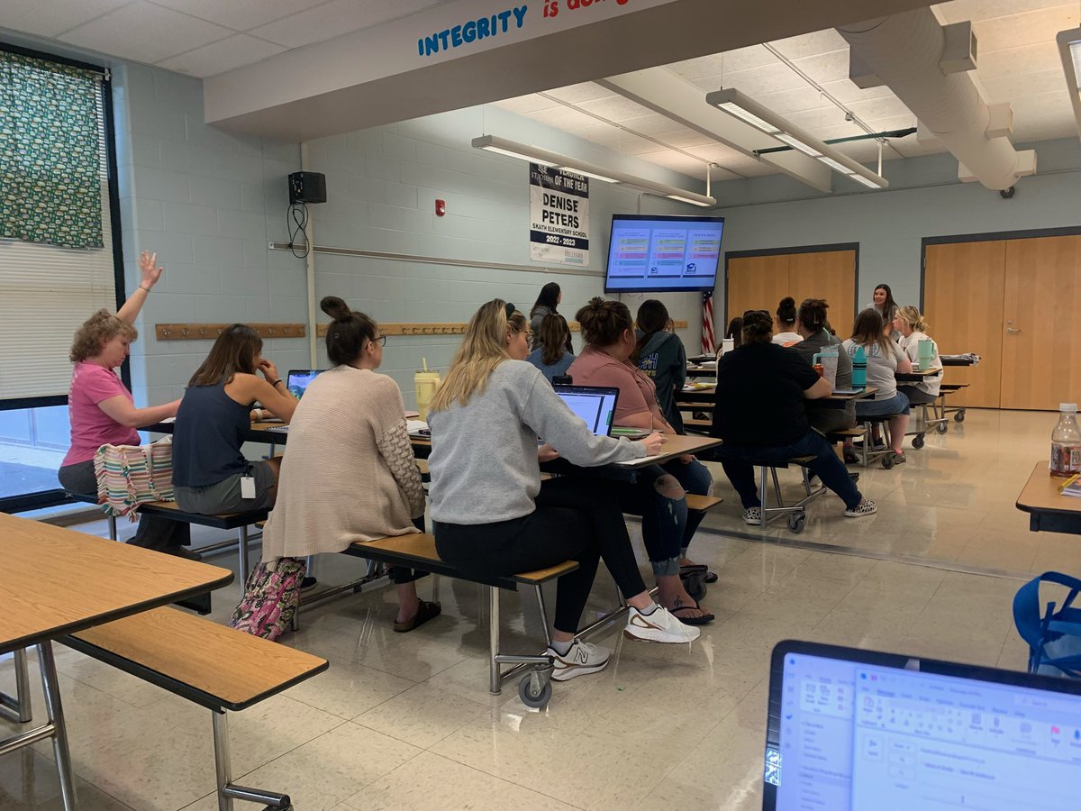 drrebeccajevans's tweet image. So excited to be back with these lead learners! #learningisrequired #missionpossible