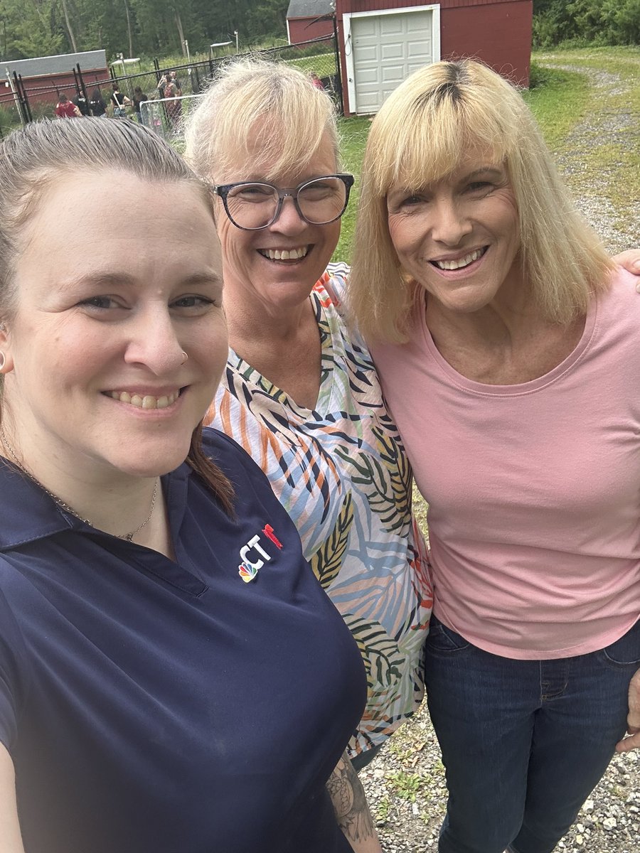 Melissa Warner tweet media