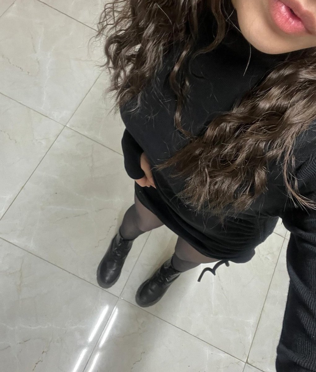 شنیدم تازه واردارو فالو میکنید 🙂‍↔️
منشن بزار فالوت کنم خوشگله 🤍