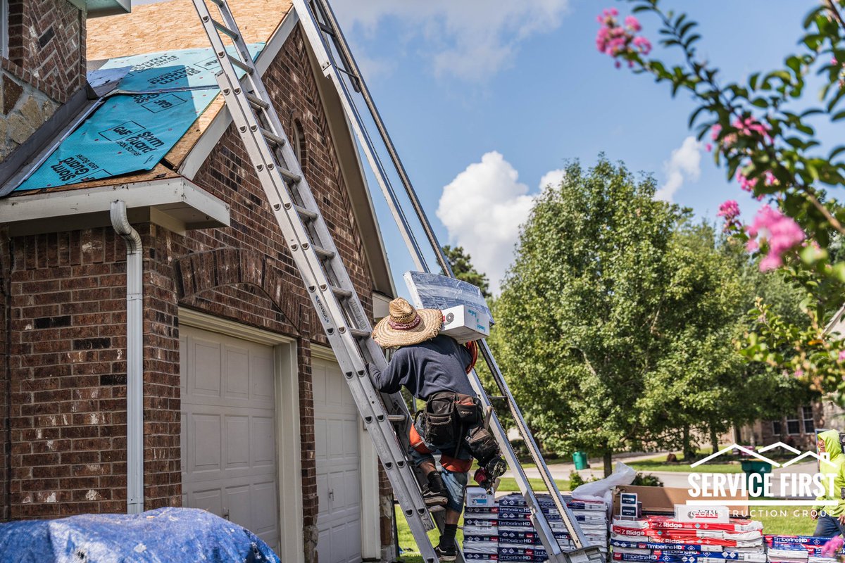 ServiceFirstCG's tweet photo. When was the last time your roof was inspected? If it’s been more than a year, reach out to us for a complimentary inspection. You can also easily schedule an appointment online through our website. https://t.co/wq7a0dQjhJ