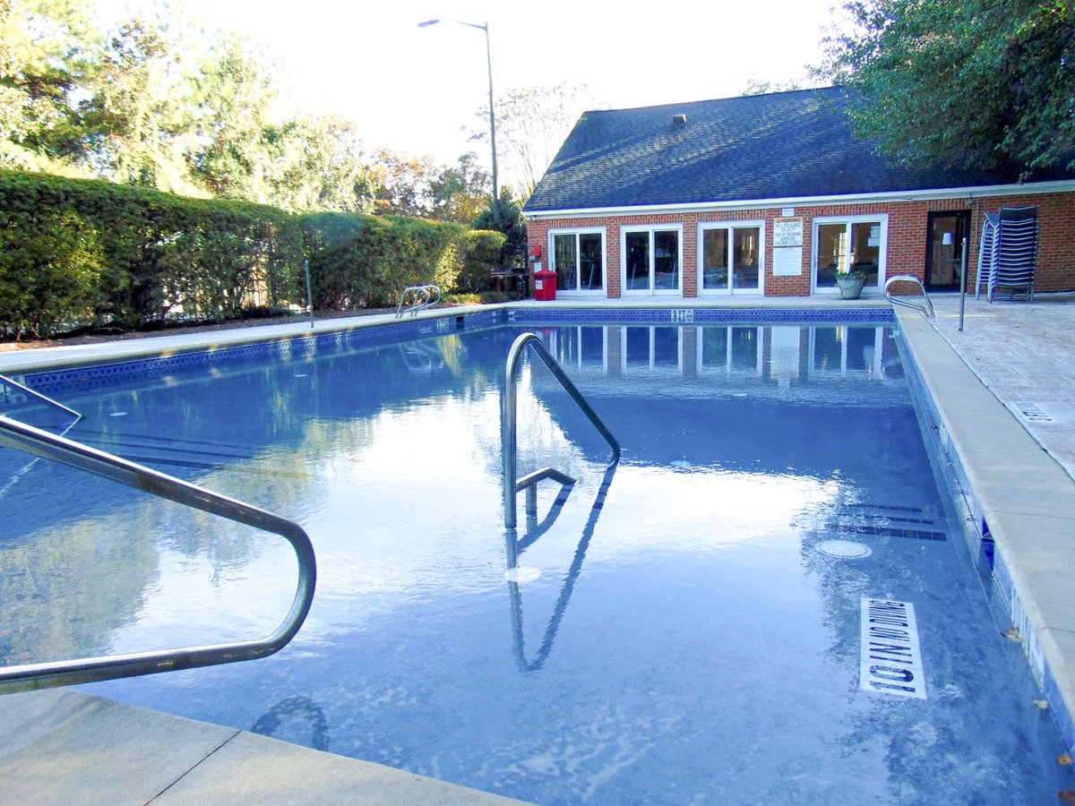 Riverbend Club Apts tweet media