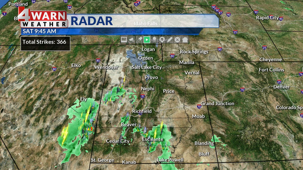 chayneswx's tweet image. #4WARN: Scattered Storms Develop Saturday!

Monsoon flow will trigger scattered storms around the Beehive state Saturday!

A large part of the state has been upgraded to a level 2/5 risk for microburst winds, hail, and flood potential. 

Stay weather aware!

#utwx