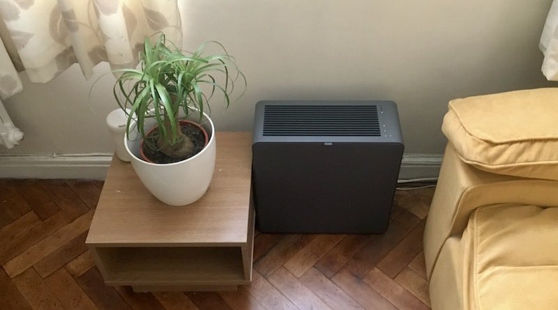Airthings Renew air purifier review: Quiet but powerful multi-stage filtration #airthings #airthingsrenew #airpurifier <a href="/airthings/">Airthings</a> gadgetsandwearables.com/2024/08/17/air…
