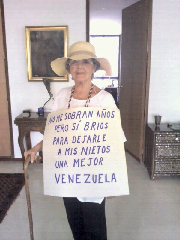 Mi madre falleció hace 5 años, pero si estuviera aquí estaría marchando como lo
hizo en vida y pidiendo que se reconozca la victoria de <a href="/EdmundoGU/">Edmundo González</a> en #Venezuela.