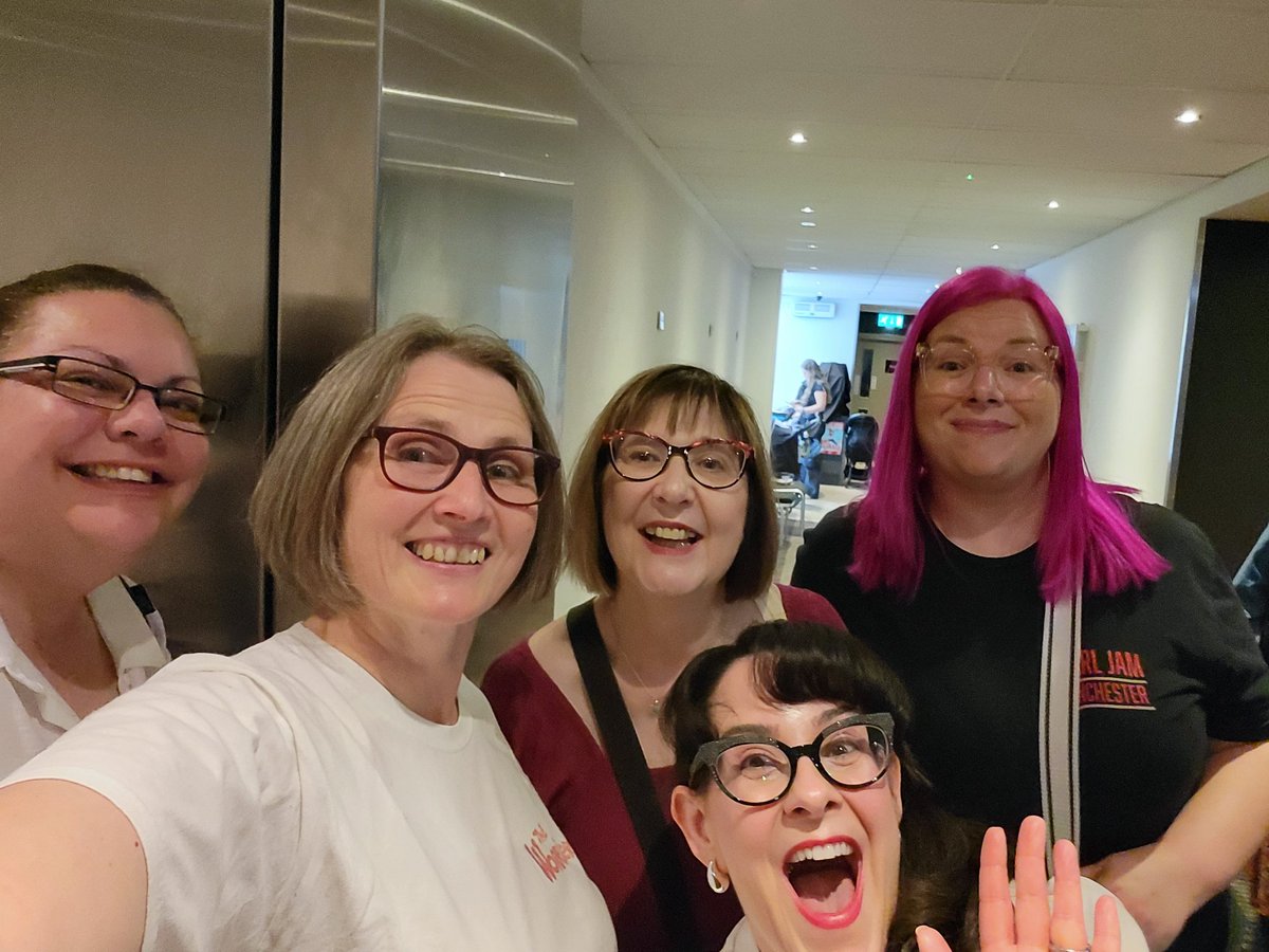Vicky Hogarth (@vickyhog) on Twitter photo Hit the ground running <a href="/edfringe/">Edinburgh Festival Fringe</a> first show was the fantastic <a href="/allysonjsmith/">Allyson June Smith</a> with #LittleSmithSunshine I highly recommend you see it if you can. With <a href="/lozjam/">Laura Jameson</a> <a href="/vickyleo4586/">vicky leopold</a> and <a href="/chutch29/">Catherine Hutchinson 💙</a> Hit the ground running <a href="/edfringe/">Edinburgh Festival Fringe</a> first show was the fantastic <a href="/allysonjsmith/">Allyson June Smith</a> with #LittleSmithSunshine I highly recommend you see it if you can. With <a href="/lozjam/">Laura Jameson</a> <a href="/vickyleo4586/">vicky leopold</a> and <a href="/chutch29/">Catherine Hutchinson 💙</a>