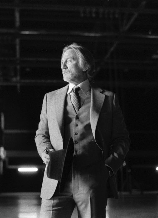 CultureCrave's tweet photo. Rian Johnson confirms #KnivesOut3 has wrapped filming 🎬

Releasing on Netflix in 2025 https://t.co/oM3T57FSRo