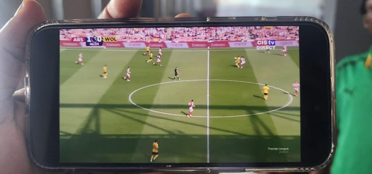 Arsenal - Wolves: 2-0

<a href="/Cismediasgn/">Cismedias</a> a respecté toutes ses promesses lors de la diffusion de son premier match en direct, de la saison 2024-2025 de la Première league Anglaise. 

L'avant-match, la mi-temps et les commentaires ont été assurés par des jeunes journalistes guinéens,