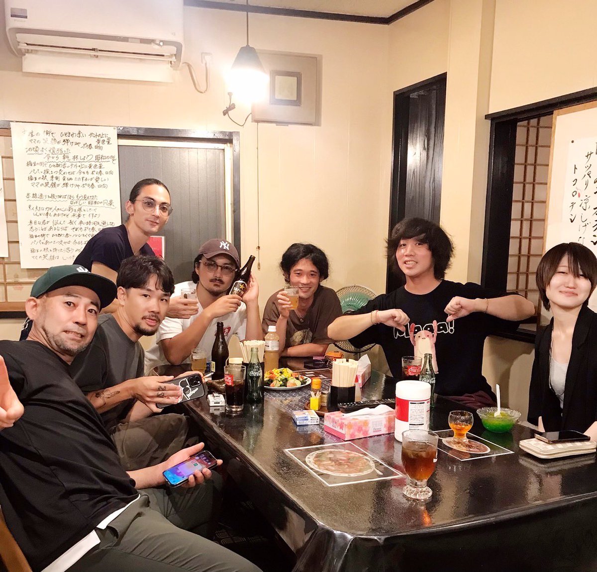 deonkundayo's tweet photo. 8.16.福生チキンシャックにて
d'Éon×RASEEN×NGees スリーマンLIVE
ありがとうございました‼︎

先輩方のパワーに圧倒されつつ楽しめました。
福生のみなさん、僕を見かけてくれてありがとう。 https://t.co/VyNNE3ftgV
