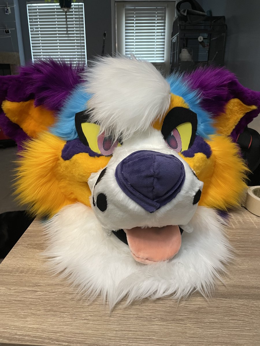 aspenmosscreate's tweet photo. Tentatively looking to take one or two fursuit head commissions! 

I normally focus on pre-mades, but want to expand my portfolio a bit more. I would love to make a grumpy kitty or shepherd, but no species is off the table for me. 

Interested? Please keep reading ⤵️ https://t.co/U0TJfw4QzI