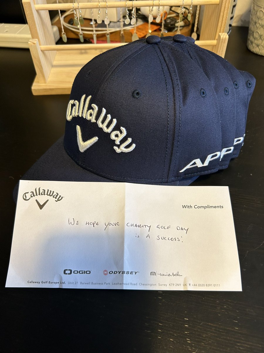 Classy from <a href="/CallawayGolf/">Callaway Golf</a> helping out with some raffle prizes for a <a href="/mndassoc/">MND Association</a> charity golf day.

They didn’t have to, but decided to just do their bit. 

<a href="/philpark18/">Phil Park</a> 

#MND