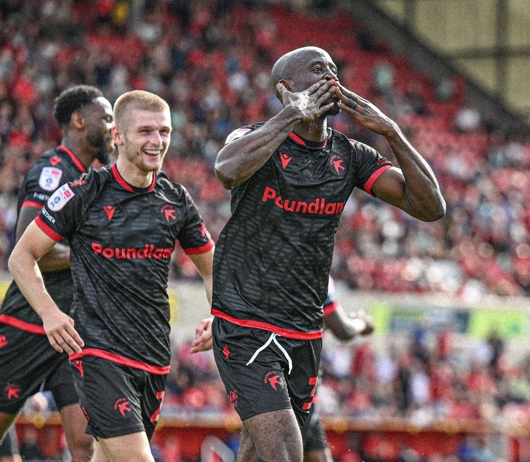 WFCBagnall's tweet image. Albert Adomah is an absolute joke of a player for League 2 😪