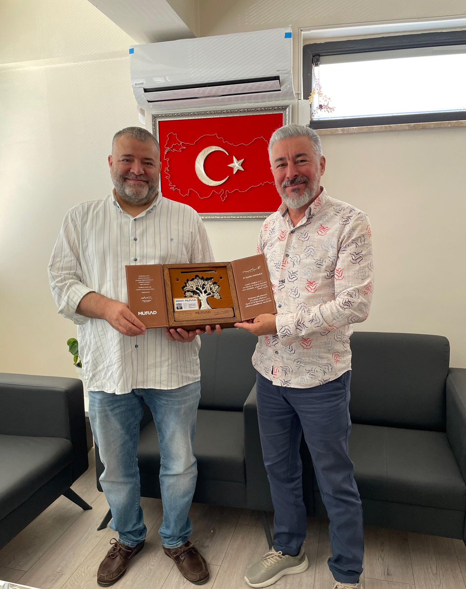 Geleneksel <a href="/MUSIADErzincan/">MÜSİAD Erzincan</a> 50. üyemiz   amiralaluminyum.com Muammer Koç, 49. üyemiz Box Giyim Yusuf Bağ ve 48. üyemiz  erzincanproje.com  @mukreminyuk beylere katılım dolayı teşekkür ederiz. <a href="/MUSIAD/">MÜSİAD</a> #birliktedahagüçlüyüz