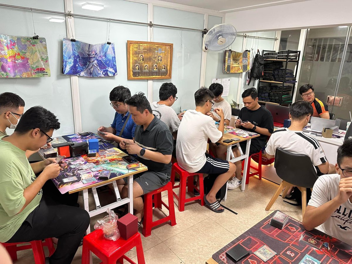 Legendary Yugioh Shop tweet media