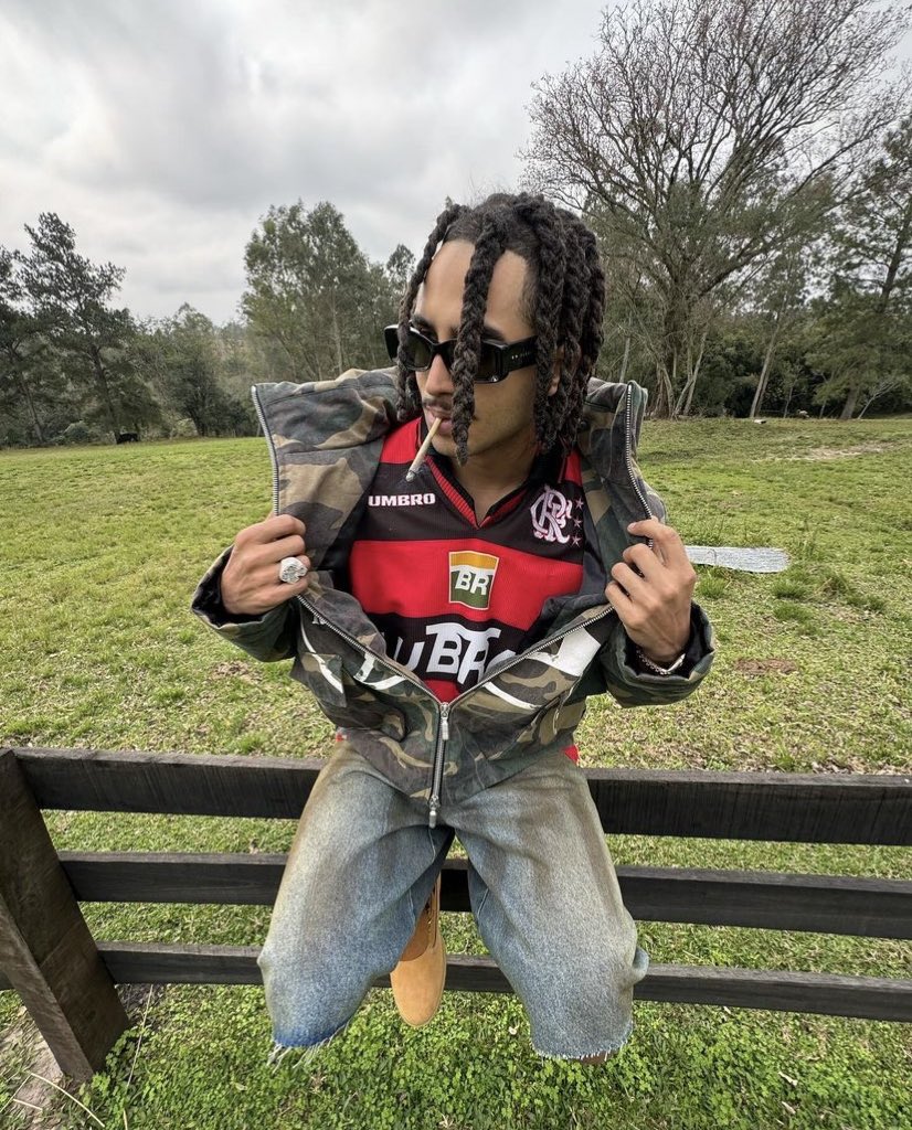 MENOS DE UM MÊS PRA ESSES DOIS FLAMENGUISTAS CANTAREM NO PALCO MUNDO DO ROCK IN RIO