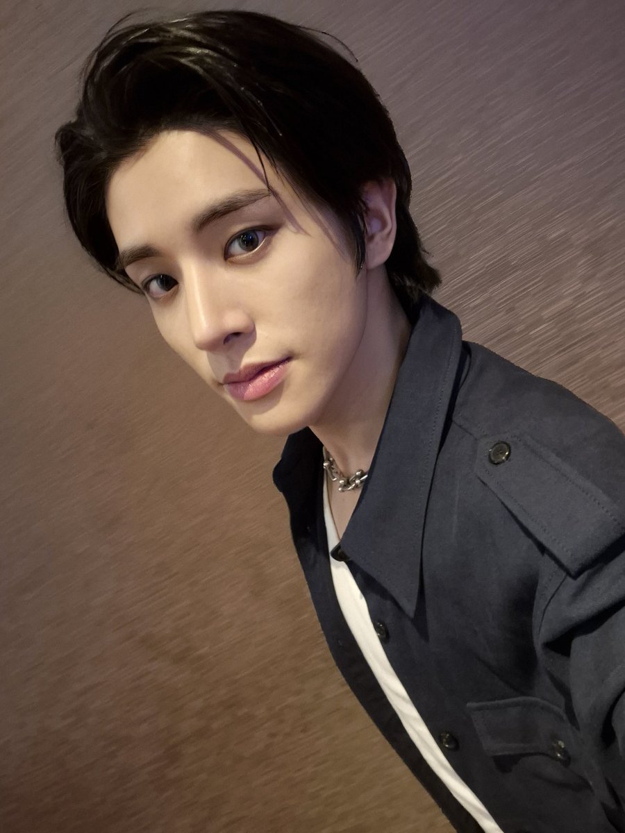 15ARCHIVEz's tweet image. #JAKE weverse update 🥹🤍