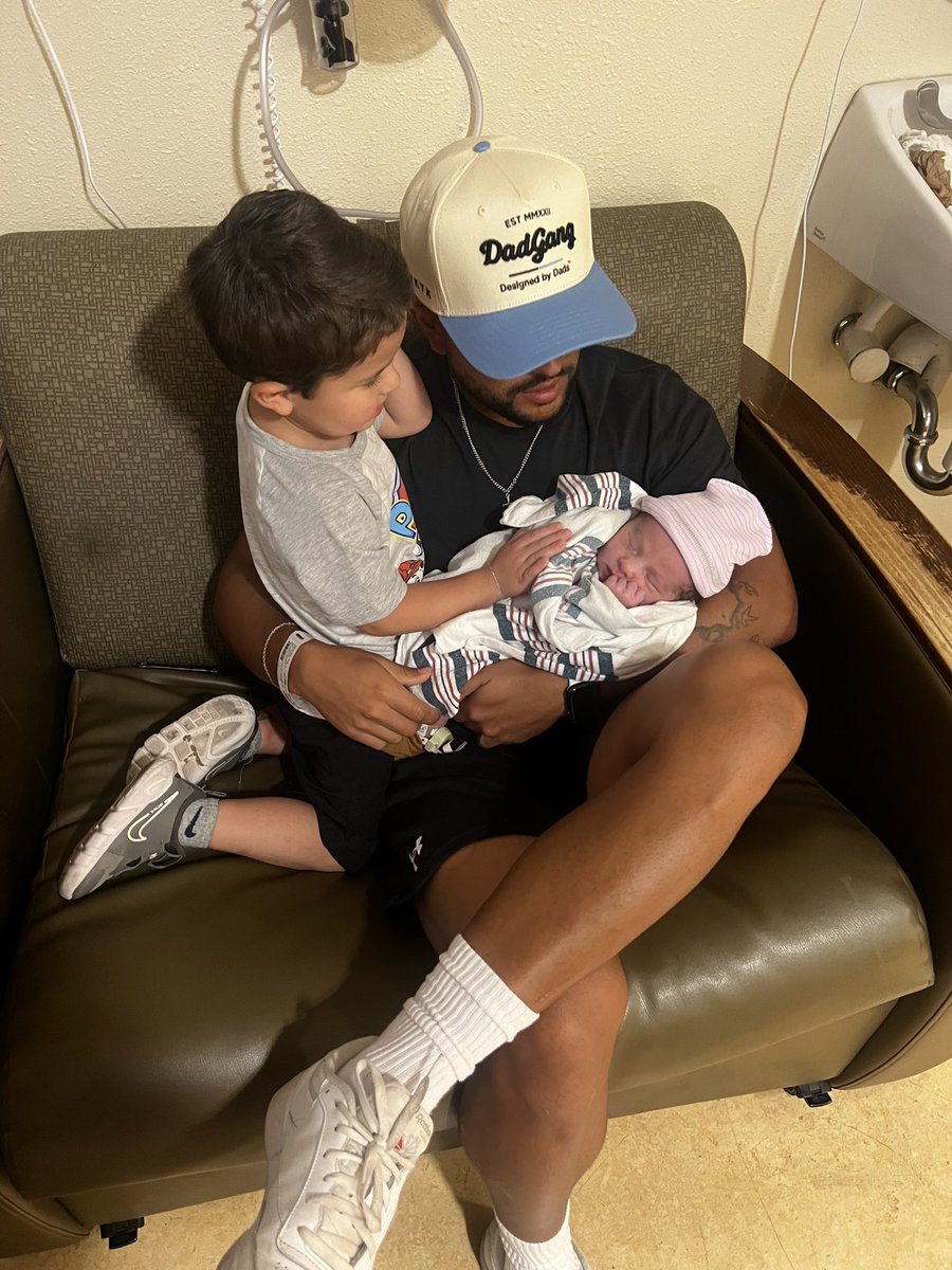 D'Angelo tweet media