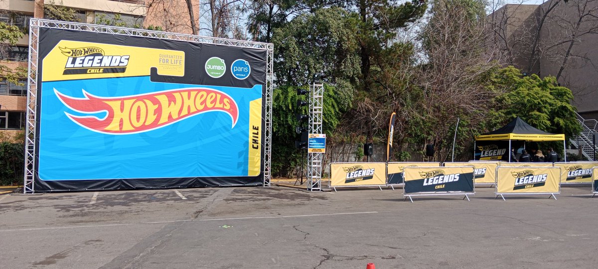 Producción de evento #hotwheelslegends muy mal, poniendo cláusulas que no están en bases y no entregando información sobre las mismas, mal para los fanáticos @AltoLasCondes <a href="/Mattel/">MATTEL</a>  será por eso que no viene gente?
