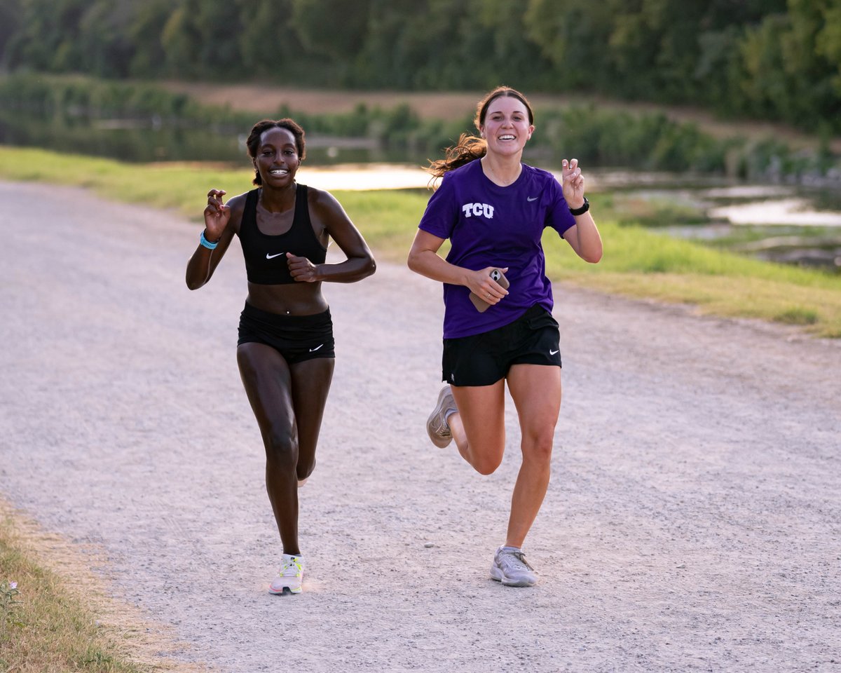 Sunrise run on the Trinity 🌅

#GoFrogs
