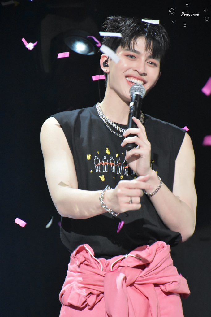 Rainbow Dance tweet media