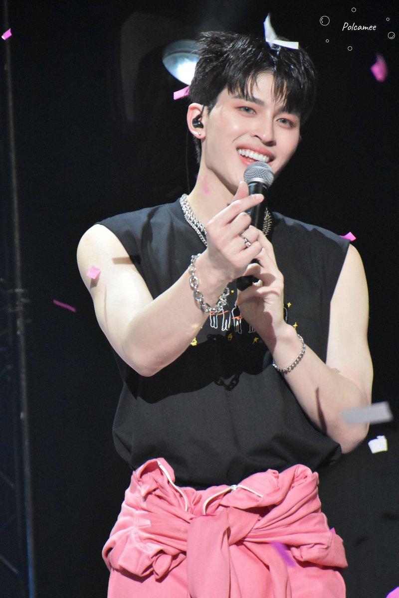 Rainbow Dance tweet media