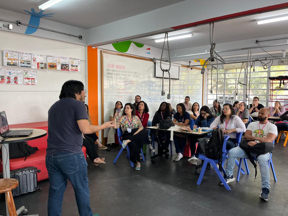 TLTLab (@tltlab) on Twitter photo The workshops continue! Yesterday #TLTLab was with teachers from the Cardeal Leme GET, experimenting with tools in the school's makerspace.
#TLTLab #educaçãoSTEM #GETCardealLeme #RiodeJaneiro <a href="/CGCRioCenter/">Columbia Global Centers | Rio de Janeiro</a> <a href="/ItauSocial/">Itaú Social</a> <a href="/sme_carioca/">sme_carioca</a> <a href="/TeachersCollege/">Teachers College, Columbia University</a> <a href="/PauloBlikstein/">Paulo Blikstein</a> The workshops continue! Yesterday #TLTLab was with teachers from the Cardeal Leme GET, experimenting with tools in the school's makerspace.
#TLTLab #educaçãoSTEM #GETCardealLeme #RiodeJaneiro <a href="/CGCRioCenter/">Columbia Global Centers | Rio de Janeiro</a> <a href="/ItauSocial/">Itaú Social</a> <a href="/sme_carioca/">sme_carioca</a> <a href="/TeachersCollege/">Teachers College, Columbia University</a> <a href="/PauloBlikstein/">Paulo Blikstein</a>