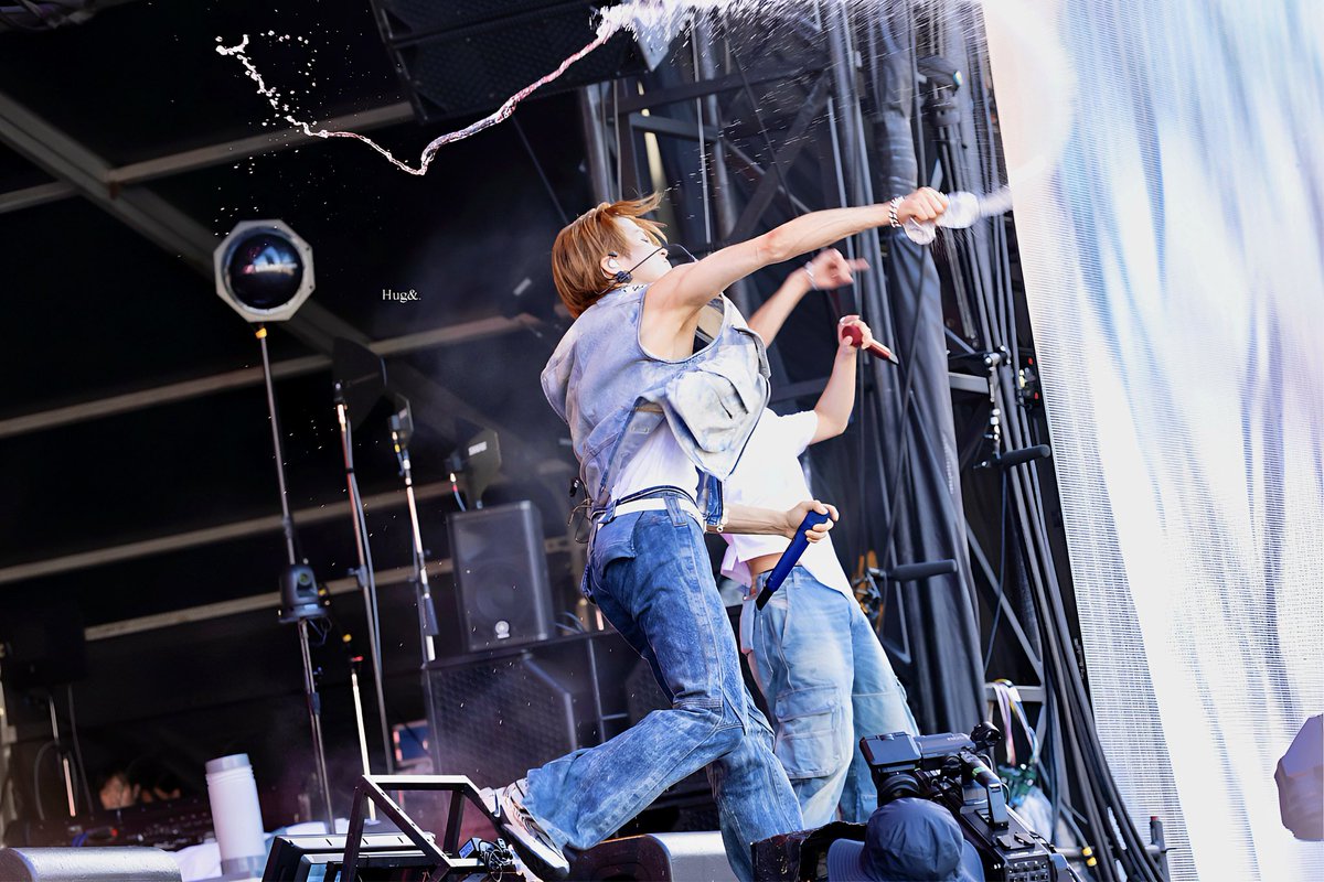 hugand82's tweet photo. 240817 SUMMER SONIC 마크 HQ
#SUMMER_SONIC_2024 
#엔시티드림 #마크 #MARK https://t.co/53RGQ9sWRp