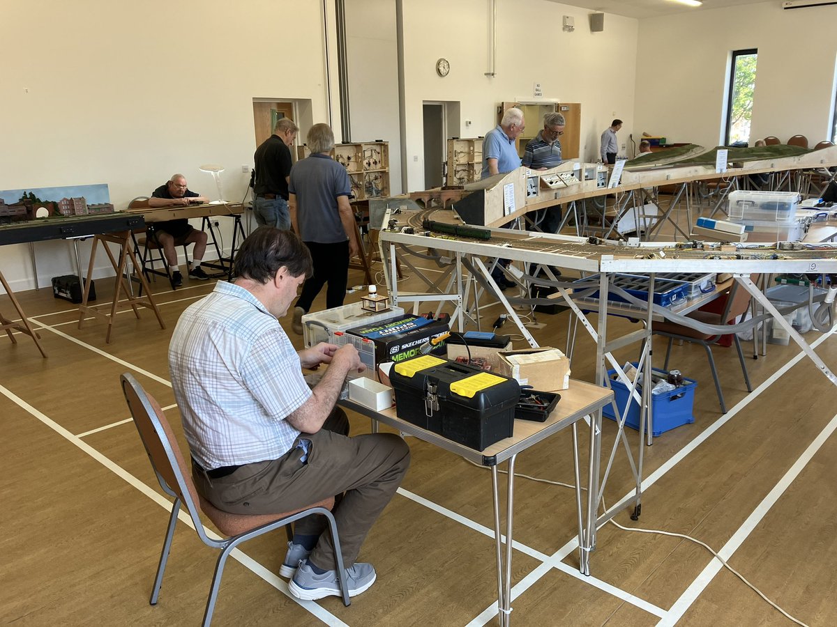EEMRC's tweet photo. Another busy ‘Working Saturday’ at Ruxley Church. Members working on both club and personal layouts, building and fettling rolling stock and testing electrical improvements. https://t.co/y6Q5h7VA0R