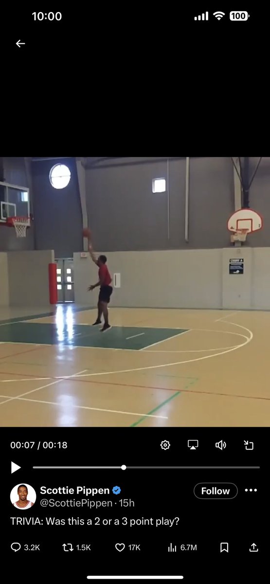 JEdington1756's tweet photo. @ScottiePippen That’s a 3 pointer. https://t.co/gdIsnRbhyF