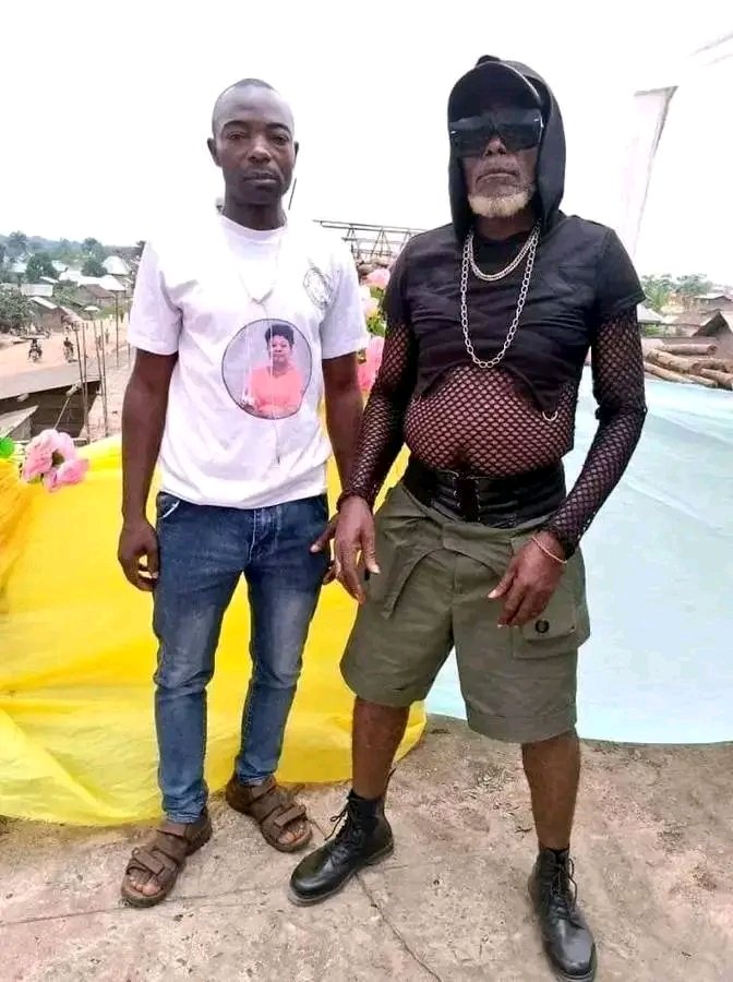 7Ledia7's tweet image. [#RDC : #Koffi de #Djibouti adhère aussi à l'#Unionsacrée 👇👇😂😂]