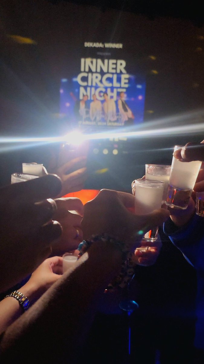 Bluish_Mino's tweet photo. Minsan goods talaga yung biglaan e.
Thank you sa organizers💙
Thank you, PHICs!
Thank you, Hall Pass!

A WINNER CELEBRAT10N 
#10YearsWithWINNER
#지켜나가자위너영원히_10주년
#ALL_TIME_WINNER https://t.co/NJH5Wy7H72