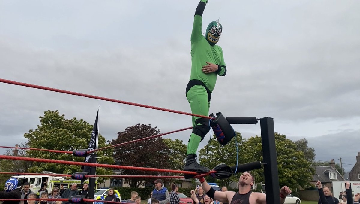 Reptilé tweet media