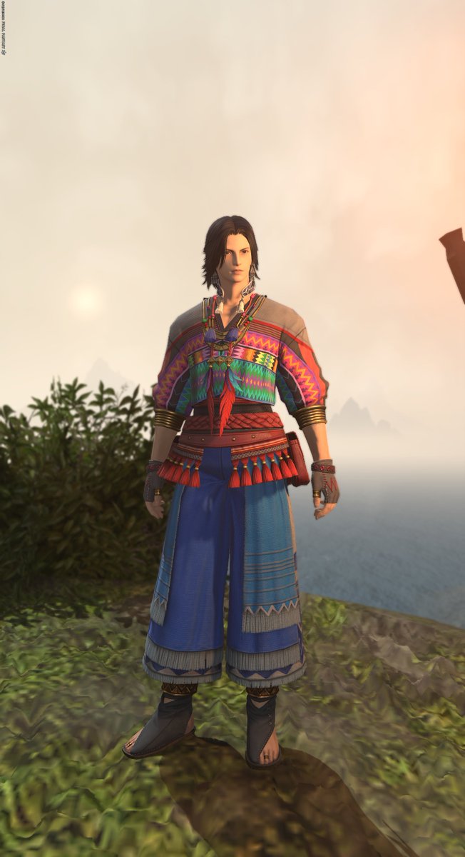 FF14_MUSIC_GLAY's tweet photo. カラフルな装備も新鮮だけど、なんとなく黒のおしゃれ装備が似合っているような気がする。
ちょっとお腹が見えちゃうけど☺️ https://t.co/oojBhHGsq5